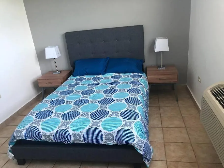 Haudimar Ph Beachfront Apt 4Br/3Bath Isabela Apartment